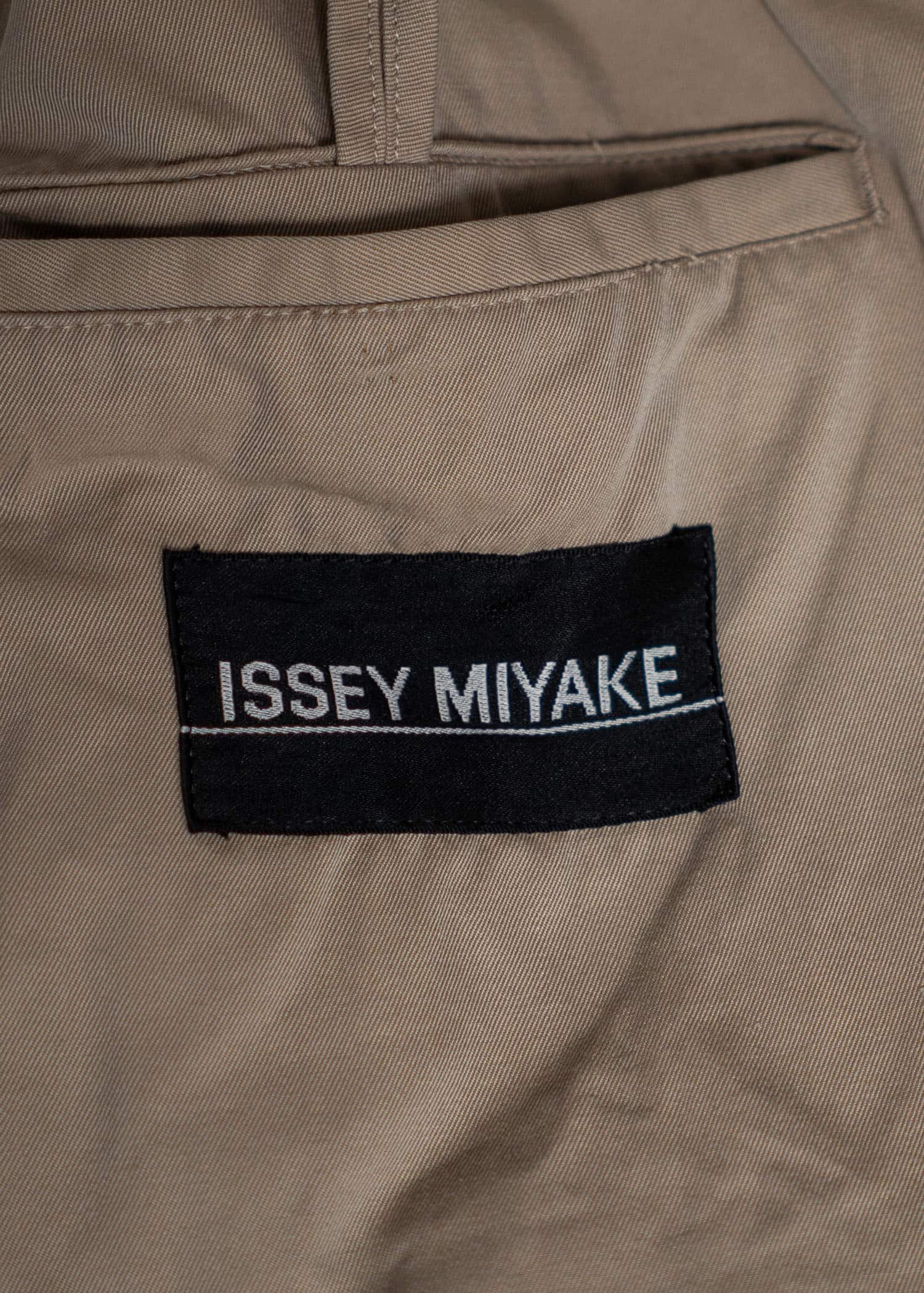 ISSEY MIYAKE テーラードジャケット