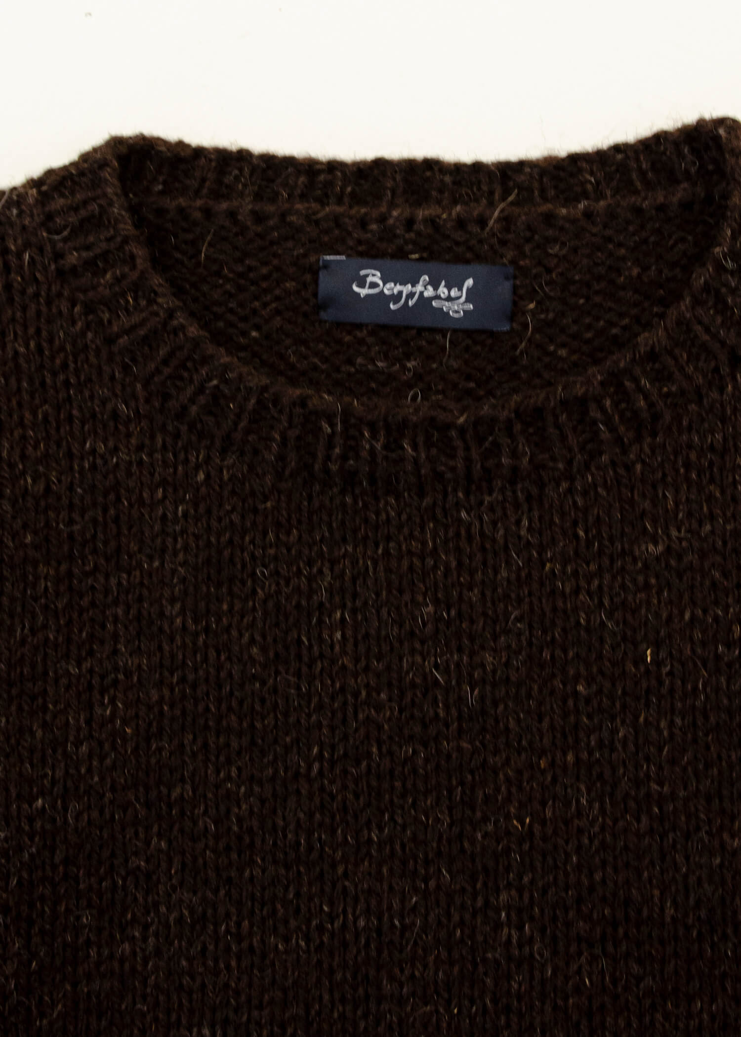 Bergfabel ウールクルーネックセーター