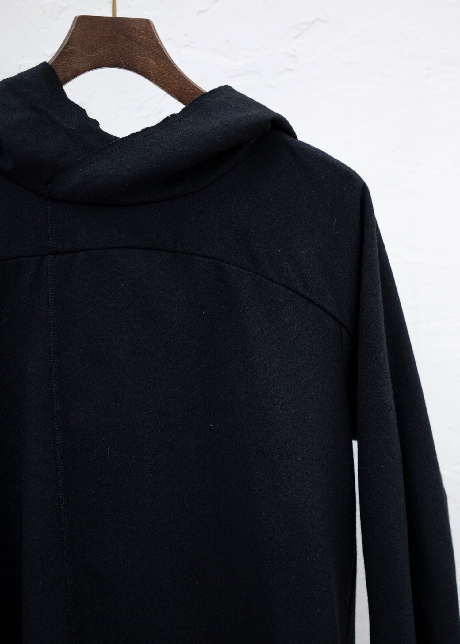 individual sentiments 17AW BLACK STRETCH FLANNEL HOODIE