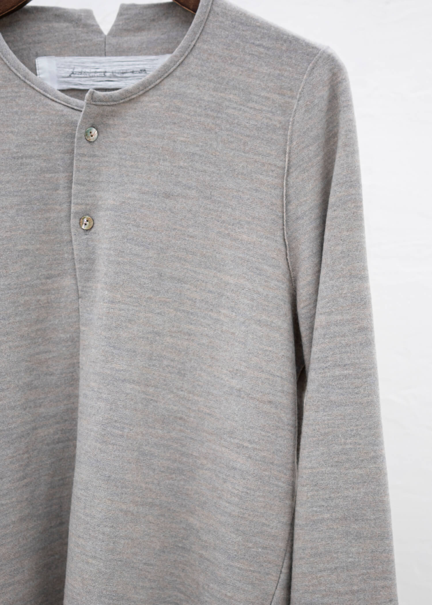 individual sentiments 17AW WASHABLE WOOL JERSEY HENRY NECH SHIRT